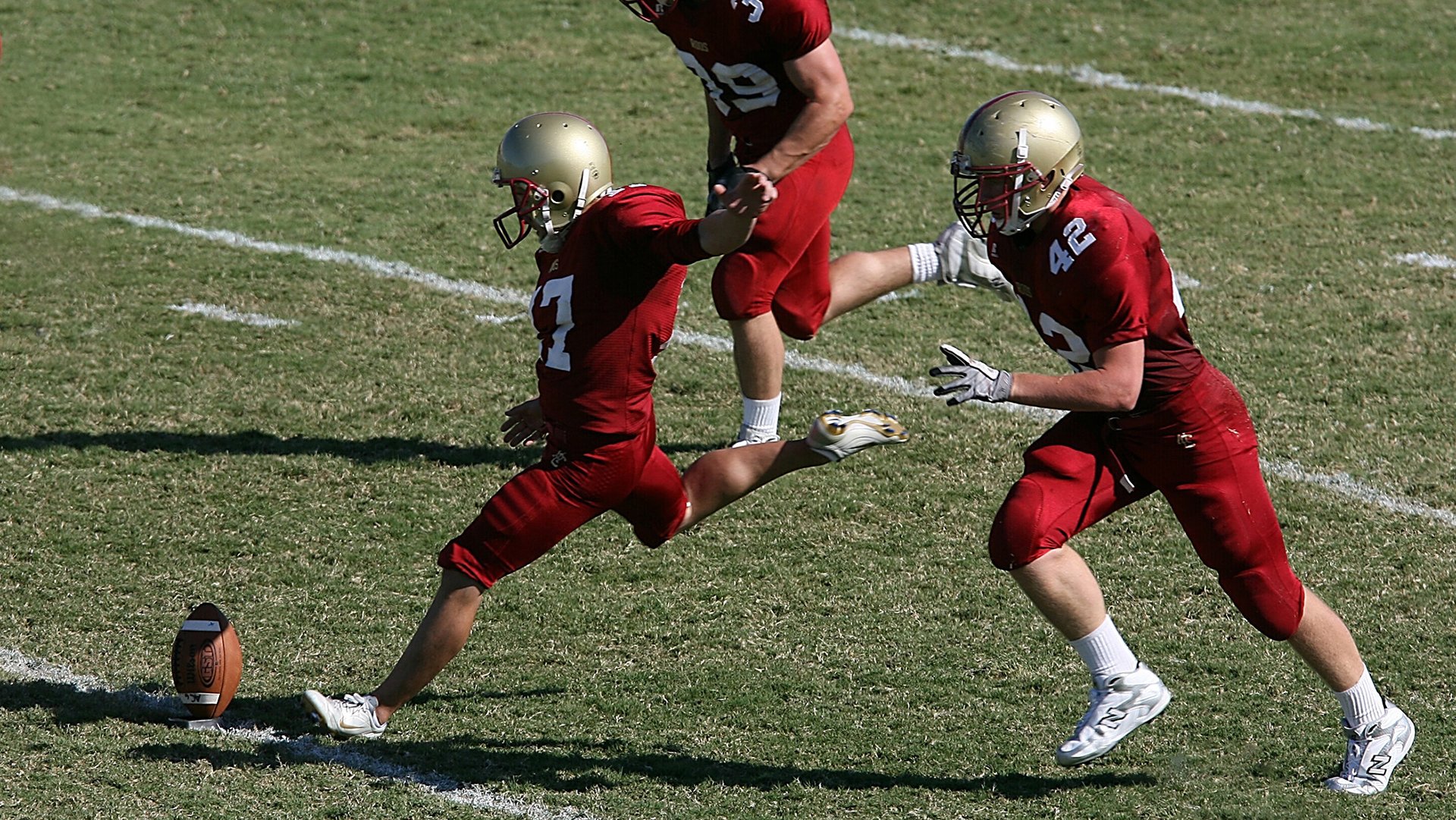 开云体育登陆入口-上海海港年轻球员崭露头角，上海海港足球俱乐部球员