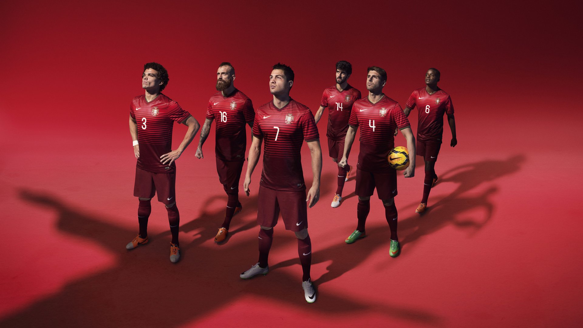 东京红钻攻势凶猛，稳操胜券杀入四强，东京钻石